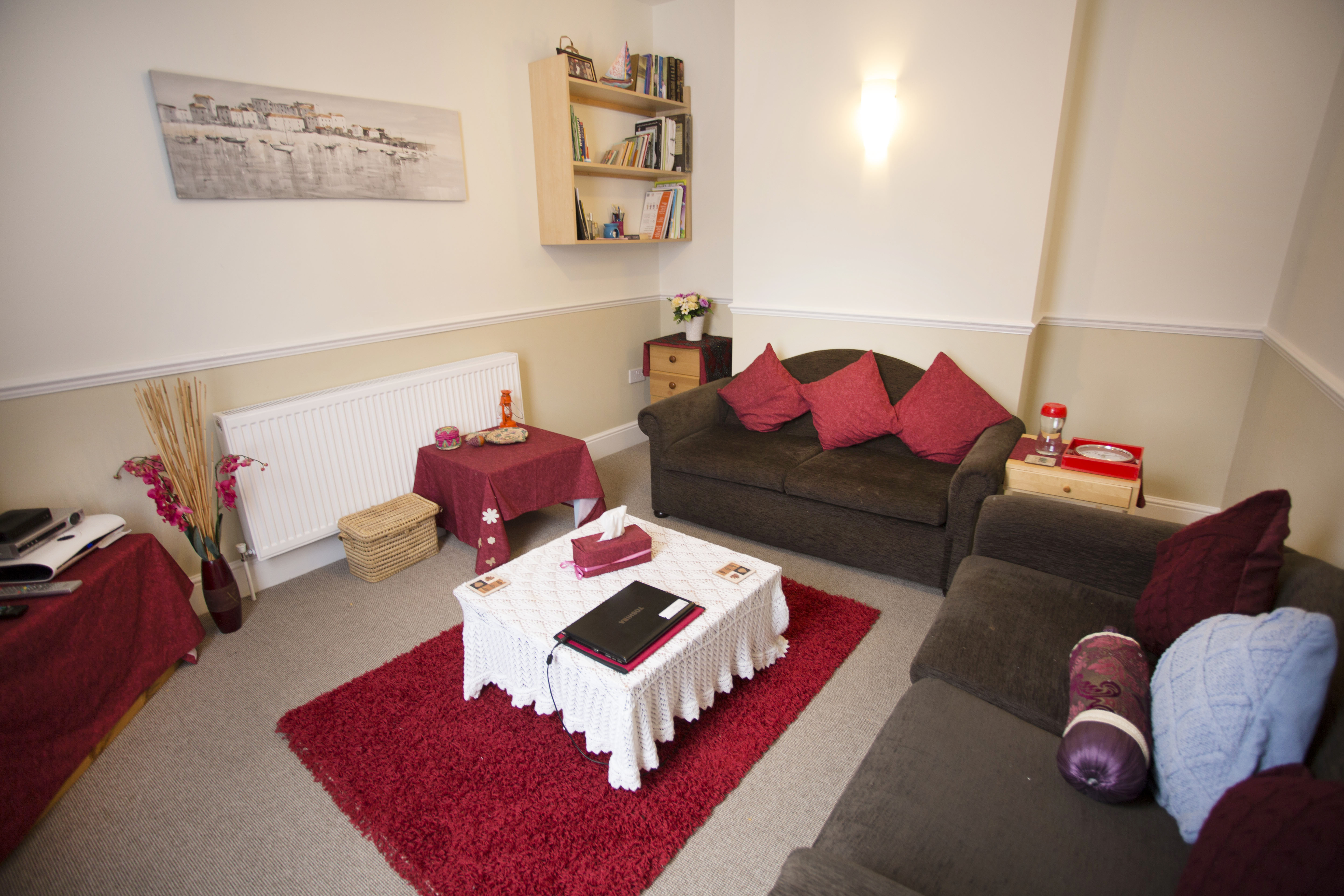 8 CHISWICK - LOUNGE (2).JPG