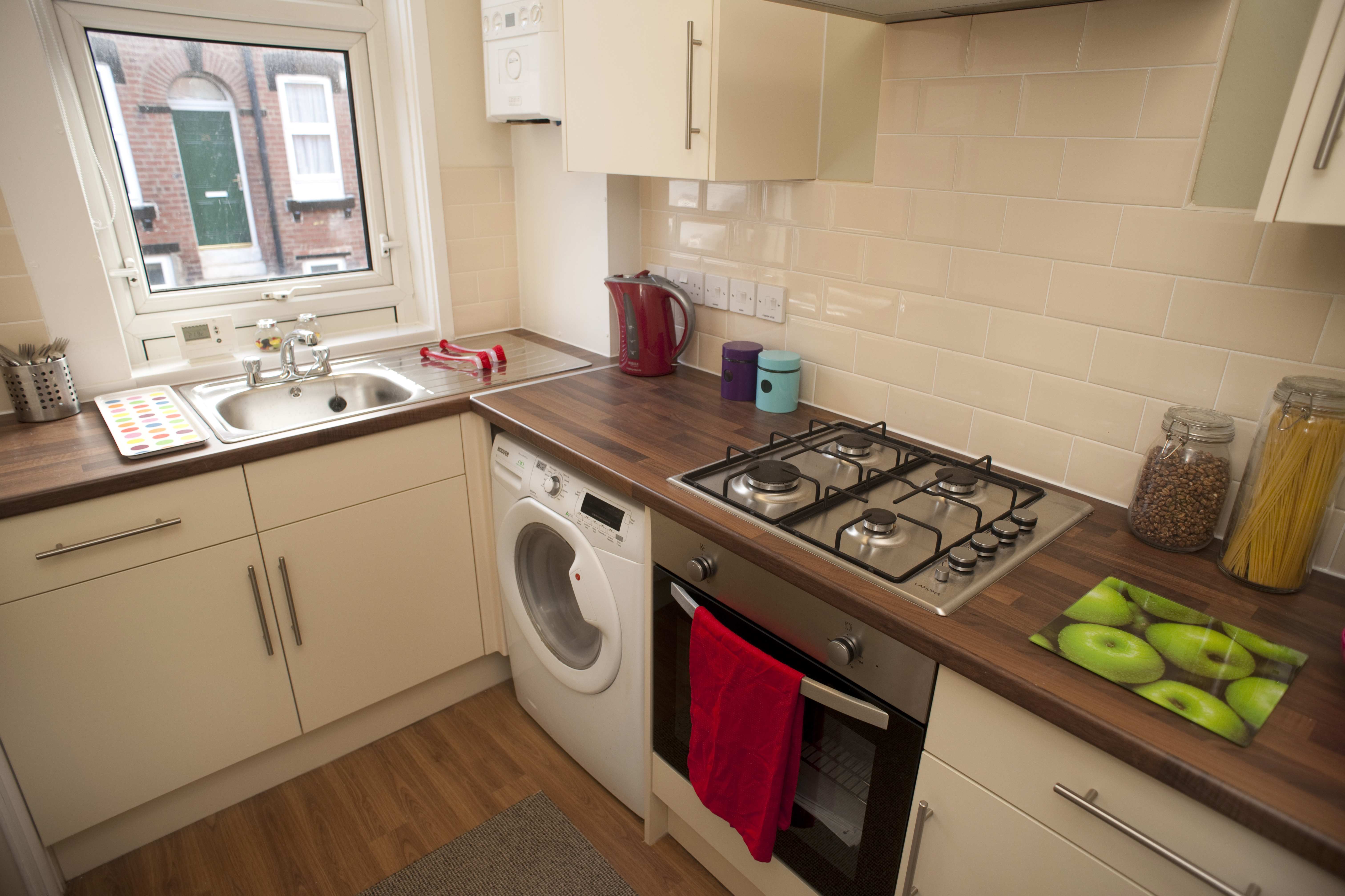 26 KRd Kitchen (7).JPG